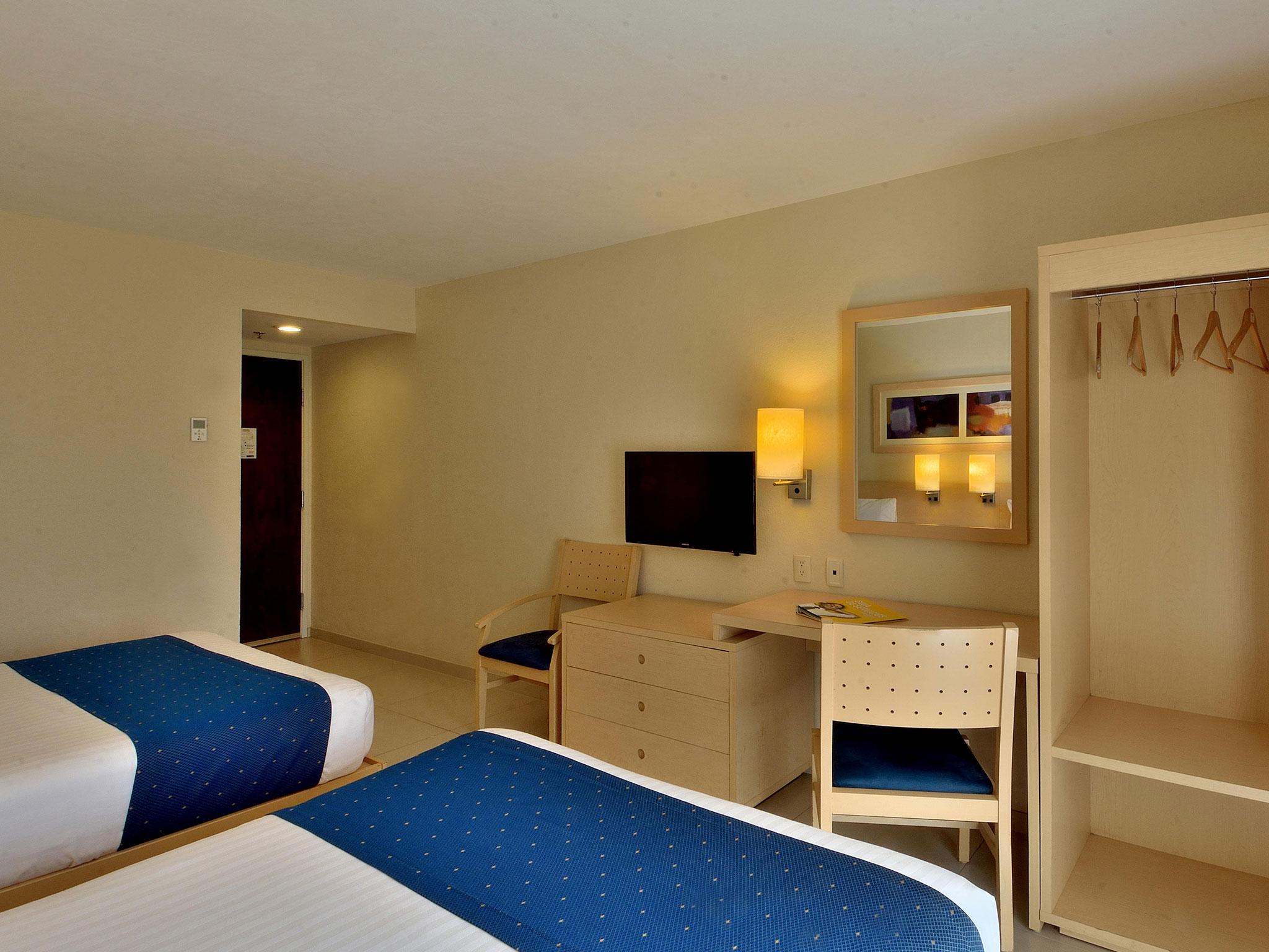 City Express Suites By Marriott Playa Del Carmen Zewnętrze zdjęcie